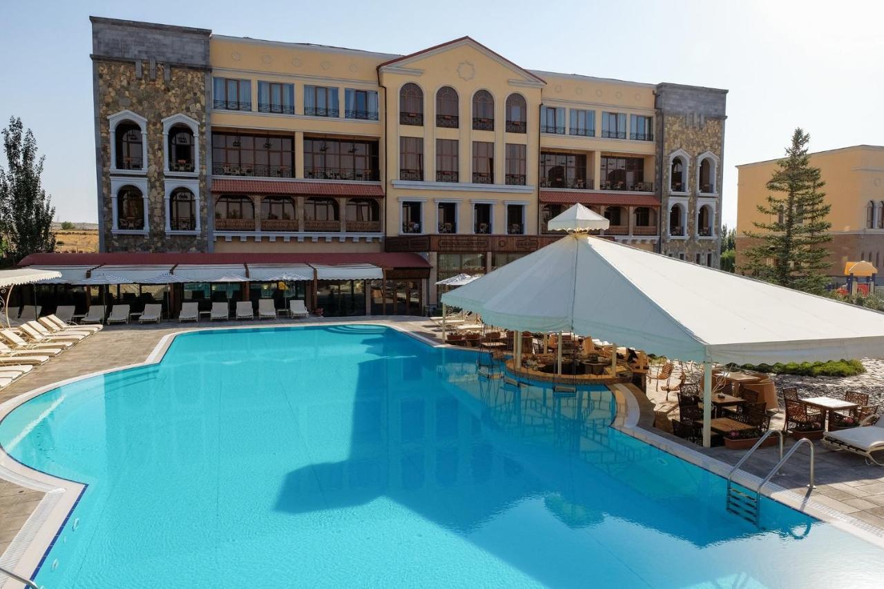 Caucasus Hotel Kasagh Exterior foto The hotel