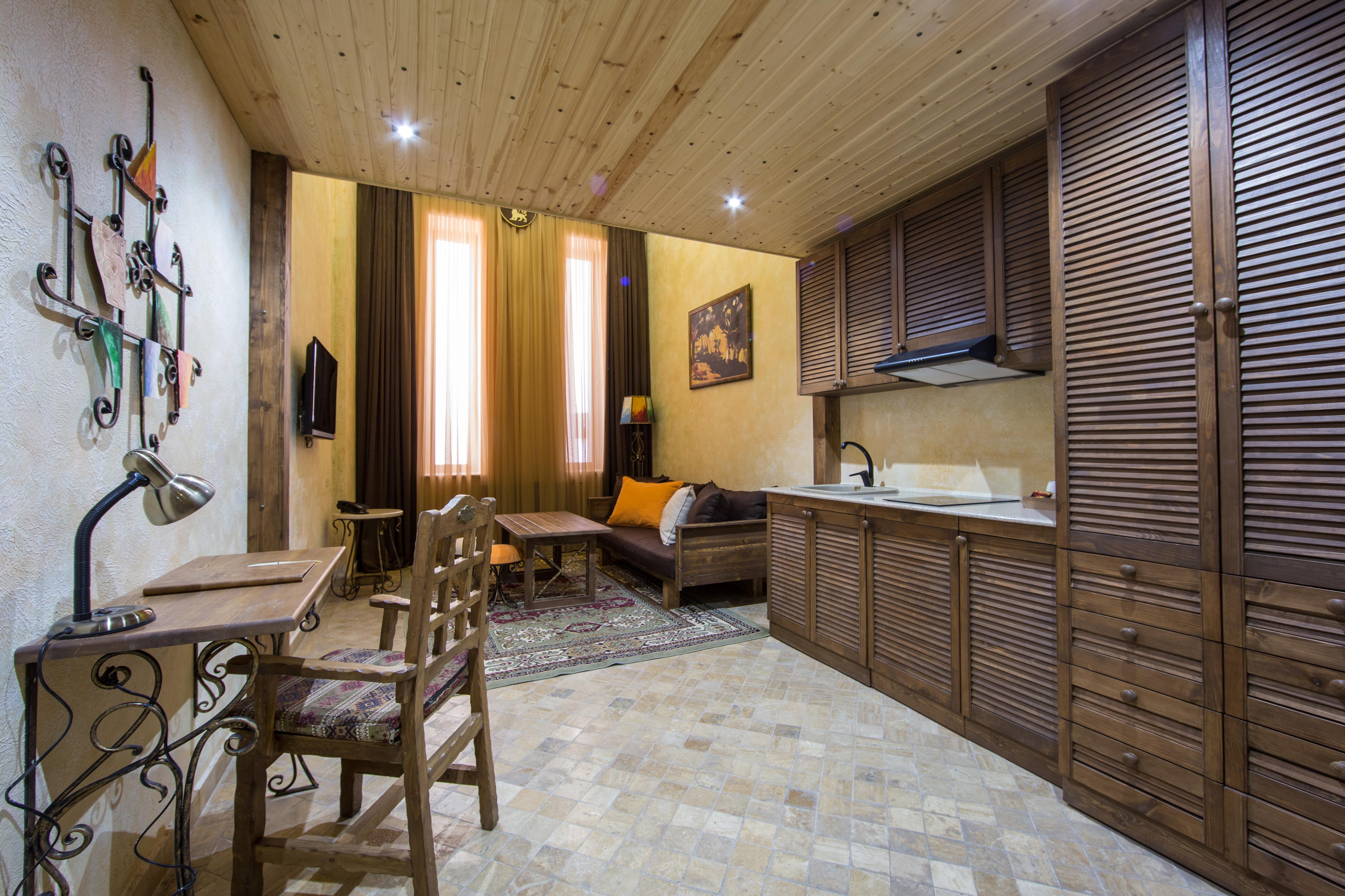 Caucasus Hotel Kasagh Exterior foto A studio apartment