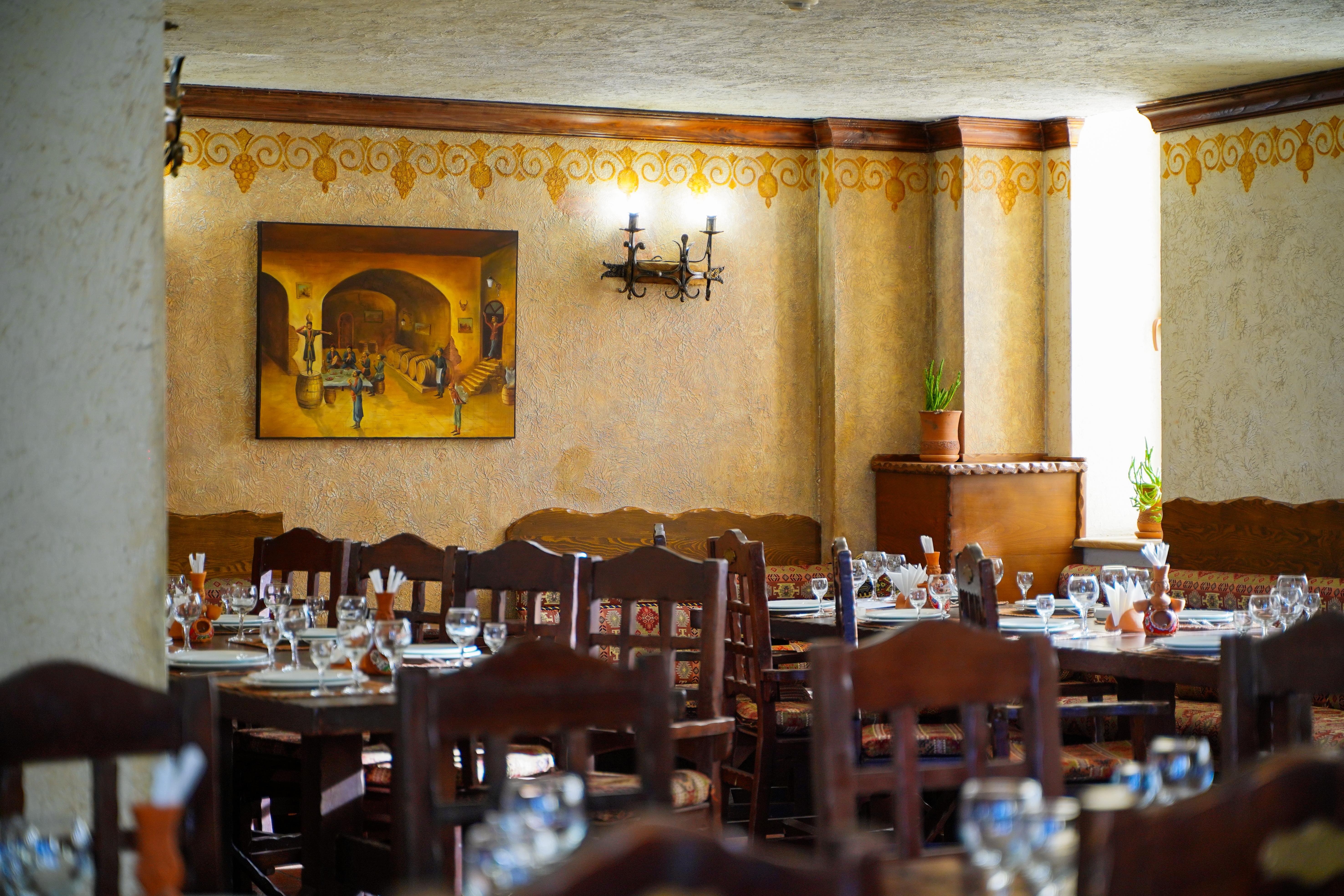 Caucasus Hotel Kasagh Exterior foto Restaurant in Tbilisi
